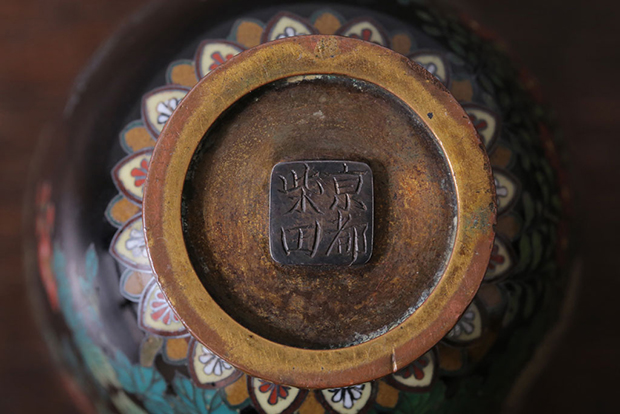 東京都世田谷区】柴田作の蝶に花鳥図七宝蓋付飾り壺を出張買取いたし